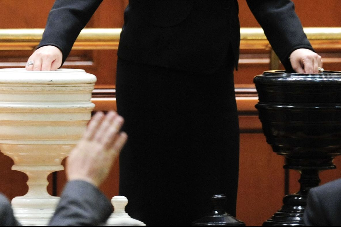 Tensiune maximă în PSD! Peste numai două zile Guvernul Dăncilă ar putea deveni istorie