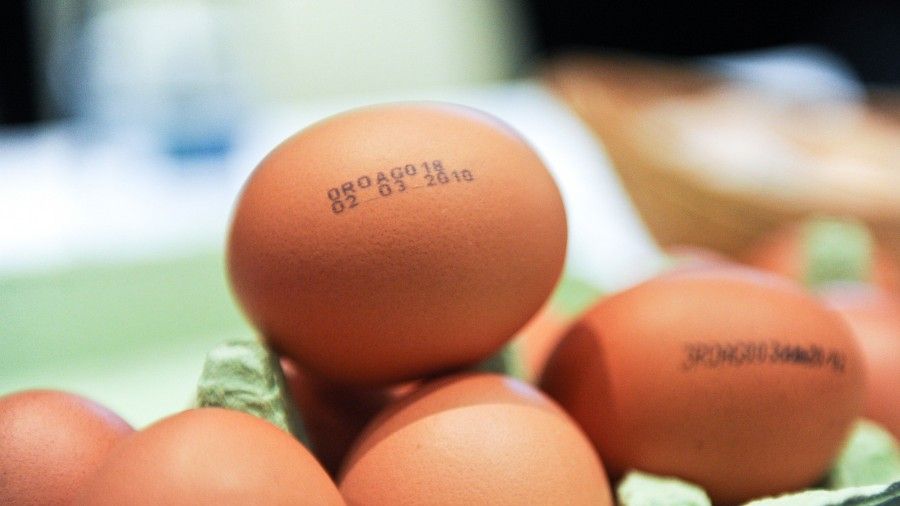 Mare atenţie la ouăle din comerţ! Iată ce înseamnă cifrele imprimate pe coajă