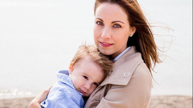 Concediul medical pentru părinți, prelungit de Guvern