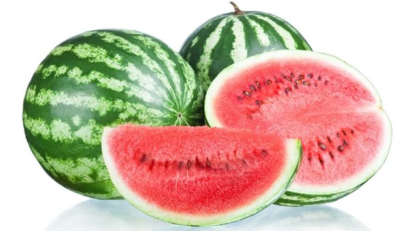 Pepenele roşu, miracol pentru sănătate, dar şi inamic! Când ar trebui să evitaţi acest fruct