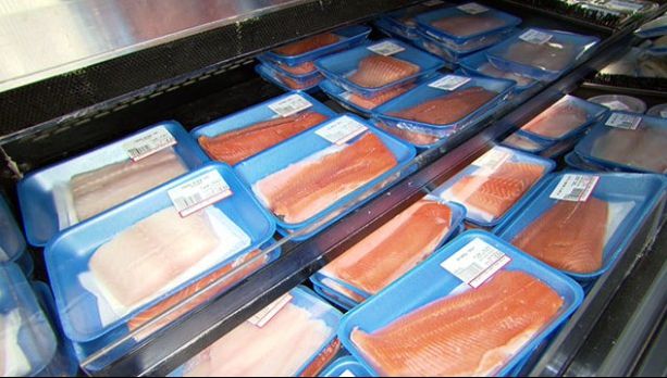 Românii îl consumă ca pe o delicatesă, dar este cel mai toxic aliment din lume!