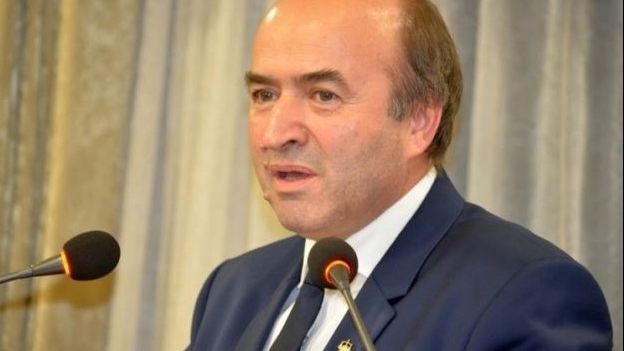 Ministrul Justiției, declarație bombă: 3000 de pagini cu secrete, copiate chiar în arhiva SIPA