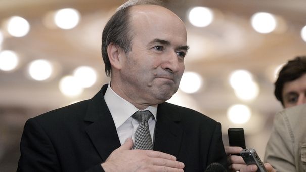 Pragul valoric pentru abuzul în serviciu, lăsat deoparte. Toader nu a reuşit să finalizeze proiectul