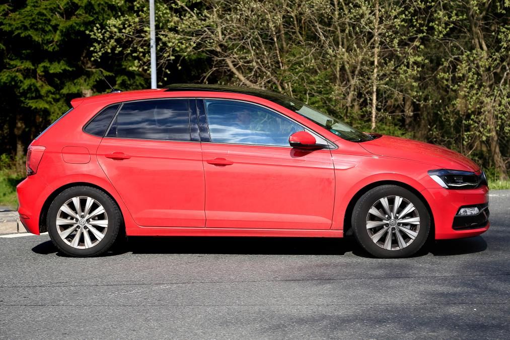 Cum arată noul Volkswagen Polo 2018. Imagini-spion cu modelul care va fi dezvăluit în câteva zile