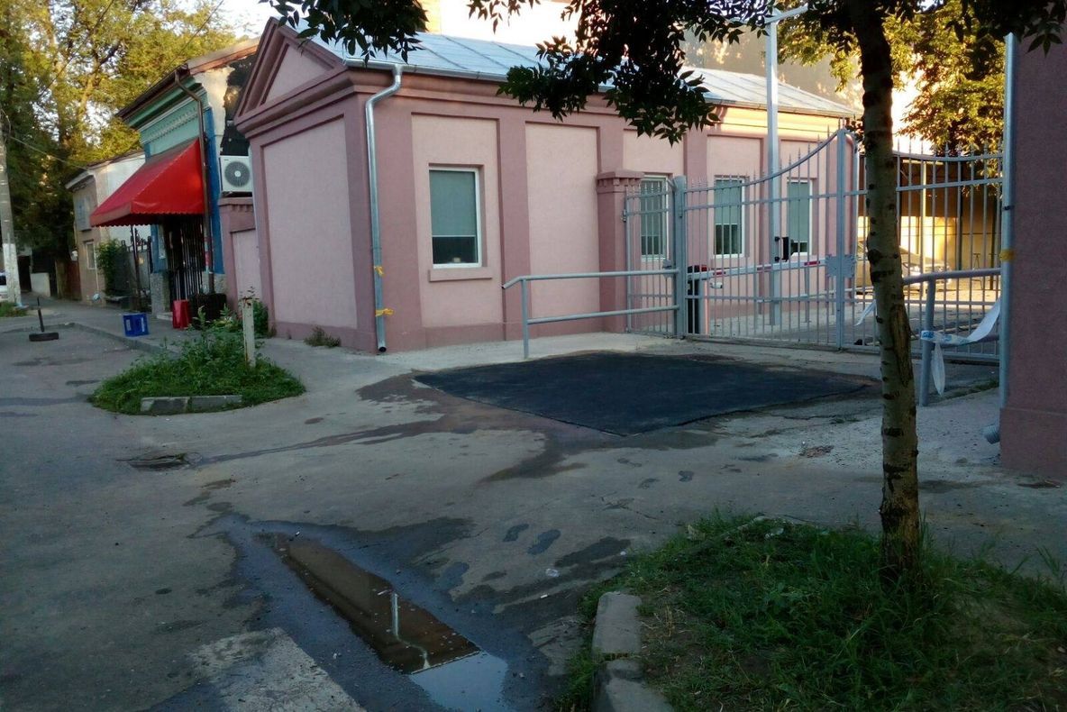 Surparea de la accesul secundar al Spitalului Militar a fost reparată în 15 ore