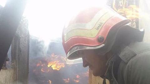 GESTUL acestui pompier a impresionat o ţară întreagă! Dovada că există EROI 