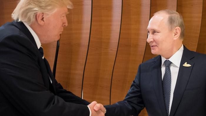 Primele imagini de la întâlnirea istorică Trump - Putin