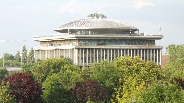 Nu ai reuşit să intri la facultate în prima sesiune de admitere? Locurile libere la POLITEHNICĂ 2017
