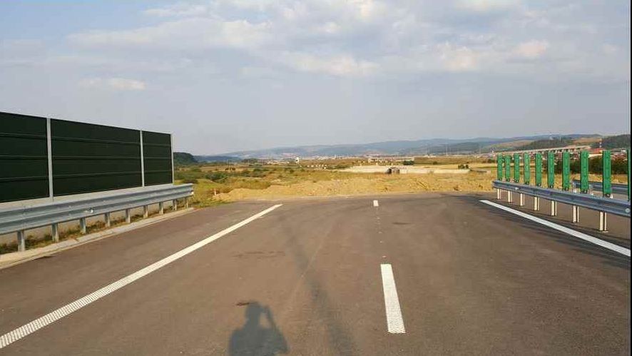 Războiul pe justiţie consumă toate resursele PSD. O nouă autostradă amânată