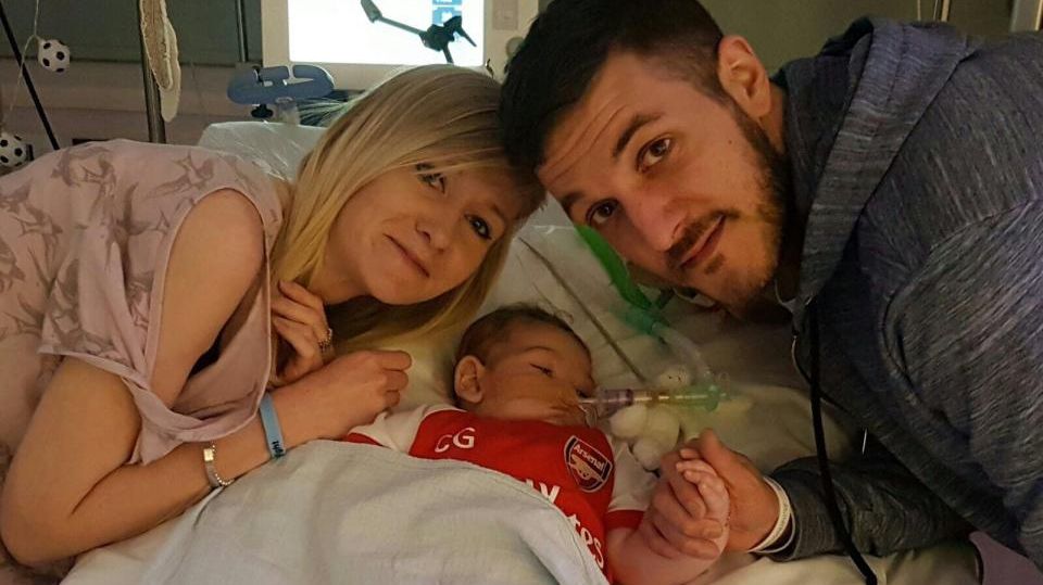 Bebelușul căruia i s-a refuzat tratamentul în Marea Britanie a primit cetățenie americană