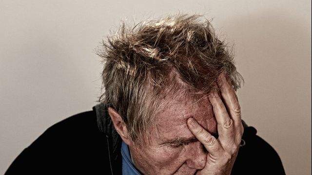 Cele 3 simptome care indică o boală gravă. Mergi imediat la medic dacă le ai