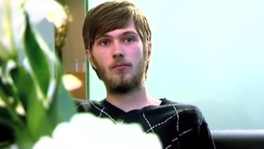 Acest tânăr nu s-a spălat niciodată pe dinţi. Cum arată dantura lui. Imagini şocante!