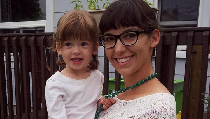 Femeile care nu folosesc hârtie igienică. De ce fac asta și cum se descurcă