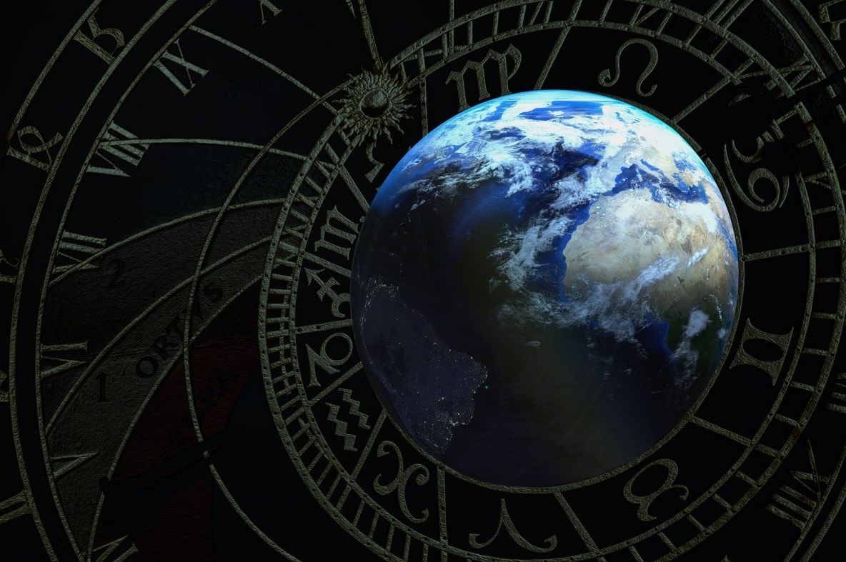 Horoscopul lui Nostradamus. Cele 7 zodii pentru care BANII nu vor mai fi o problemă