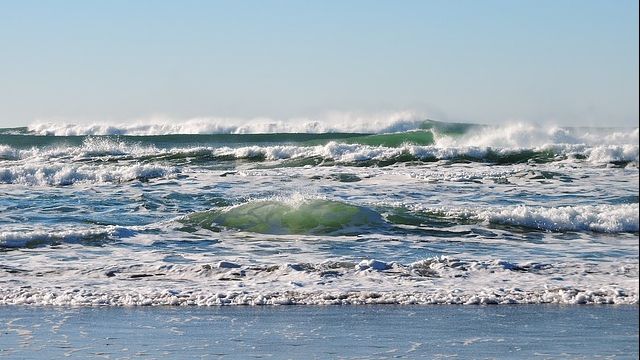 La Mamaia, mai scump ca-n Caraibe. Cât costă un sejur