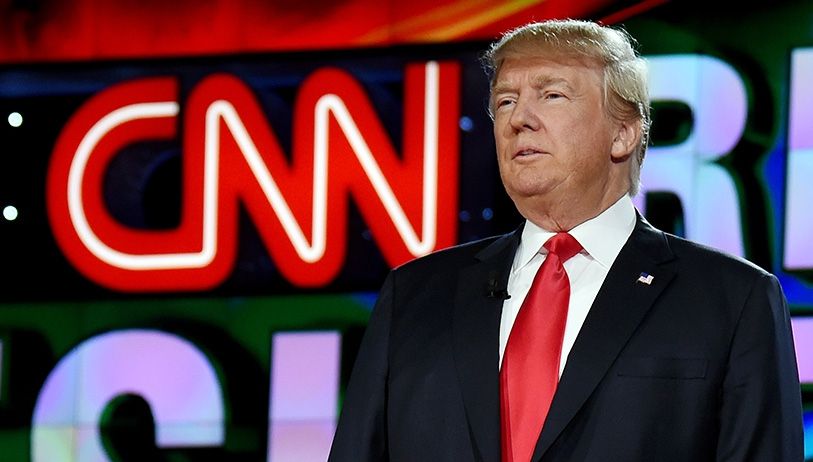 Donald Trump şi CNN, o poveste de dragoste şi ură
