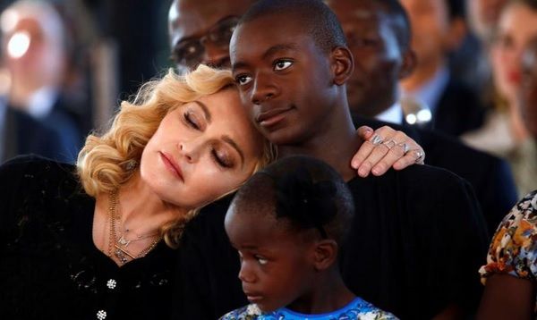 Madonna a deschis un spital pentru copii în Malawi