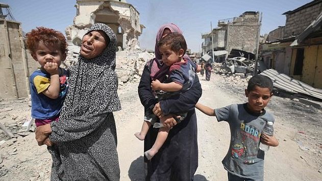 Mărturiile terifiante ale copiilor din Mosul! Minori obligaţi să ucidă cu sânge rece prizonieri ISIS