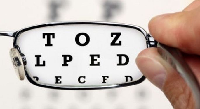 O fetiță de 10 ani și-a distrus vederea din cauza unui joc banal. Medicii sunt șocați