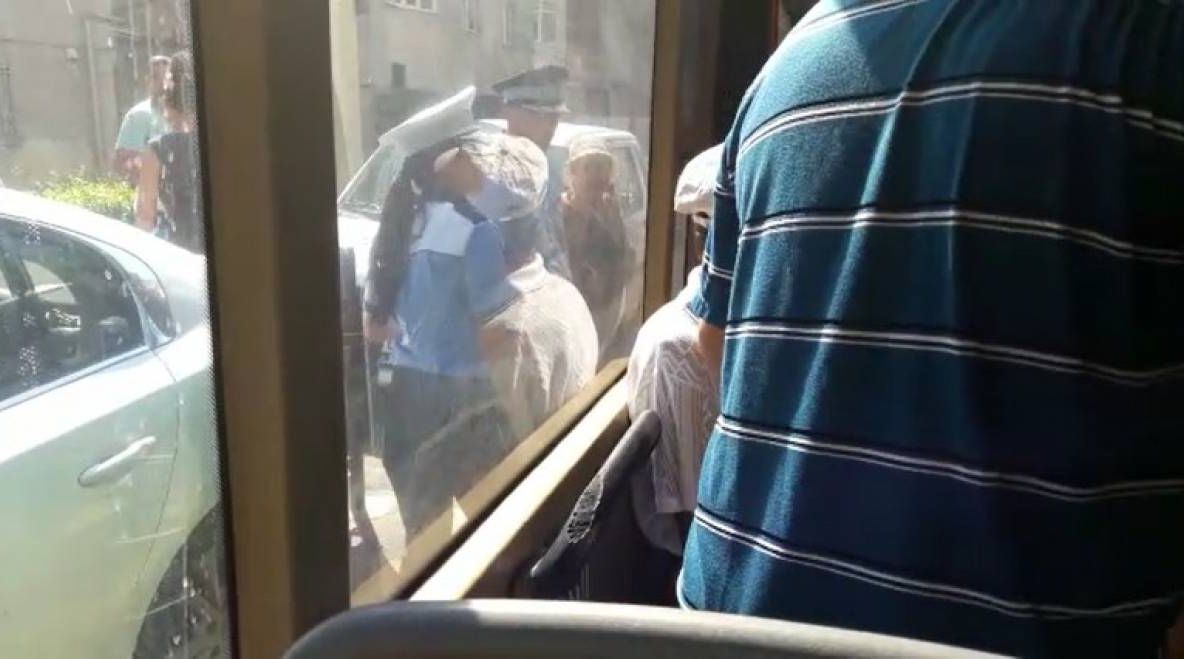 Panică la Constanţa: poliţiştii au blocat un autobuz plin de călători. Care a fost motivul