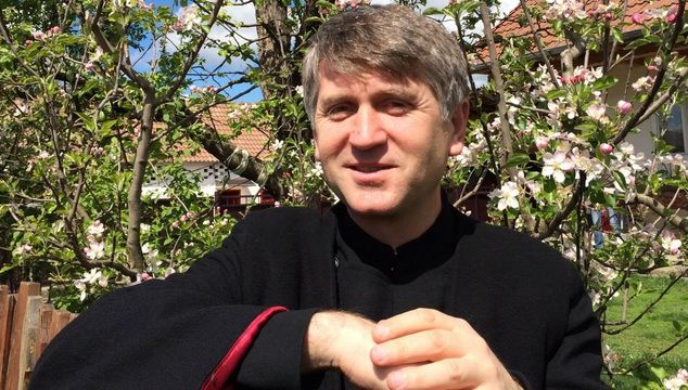 Răzbunare divină sau concidență stranie? Biserica în care slujea Pomohaci a ars