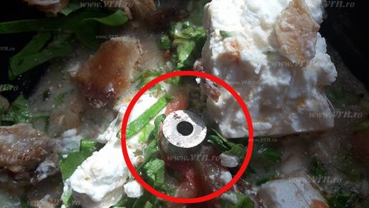 A avut surpriza vieții ei după ce a comandat o salată și a văzut ce se află în ea