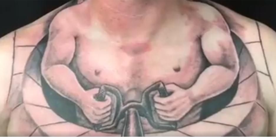 Toată lumea se uită de două ori: cum arată TATUAJUL care pare o iluzie optică