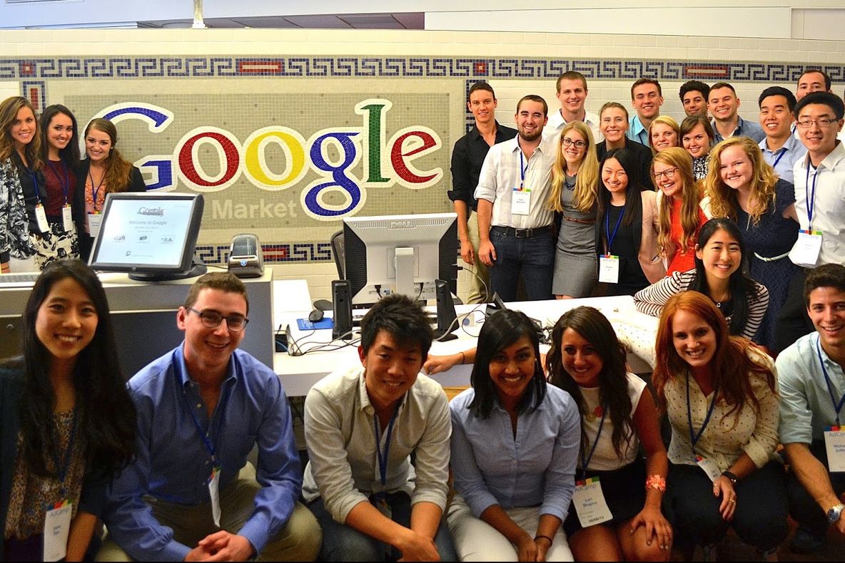 Vrei sa lucrezi la Google? Iată care sunt cele 10 întrebări la care trebuie să răspunzi la interviu