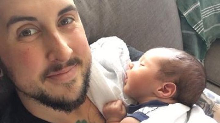 Un bărbat transgender a născut un băieţel. Ce s-a întâmplat imediat după naştere