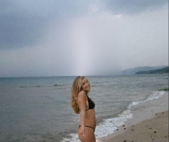 A mers la mare cu iubitul.A trimis o poză părinţilor.Erau să facă infarct.Ce au văzut deasupra fetei