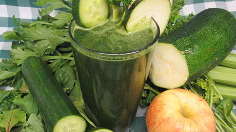 Curăţă ficatul de toxine şi slăbeşte în 72 de ore cu această băutură puternică!