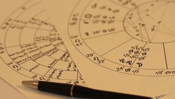 Trei zodii care îşi găsesc dragostea toamna asta