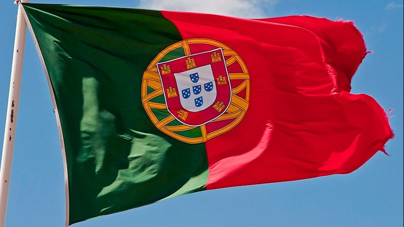 Turiști români blocați în Lisabona. Consulul a fost revocat! Mesajul premierului Tudose 