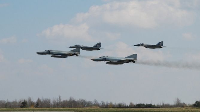 Avioane militare ale Rusiei, interceptate de aeronave NATO în apropierea Estoniei