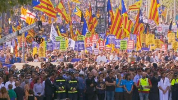 Manifestație masivă la Barcelona. Zeci de mii de oameni împotriva terorismului