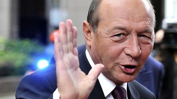 Traian Băsescu, prins când încălca legea! Fostul președinte riscă să fie amendat