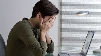 Ţara în care au fost descoperite peste 23.000 de site-uri cu informații despre sinucideri 