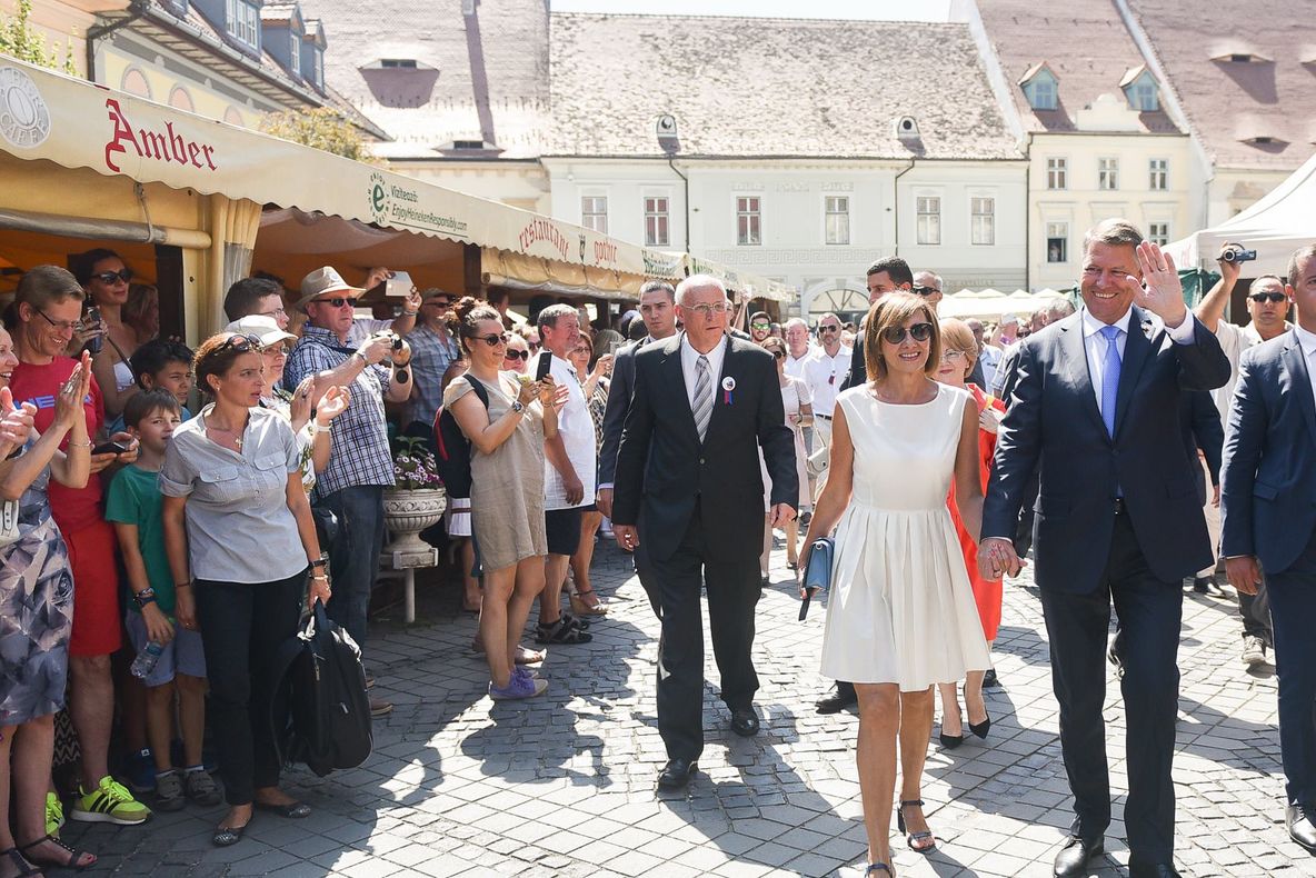 Carmen Iohannis, apariţie surprinzătoare la reuniunea saşilor, în Sibiu