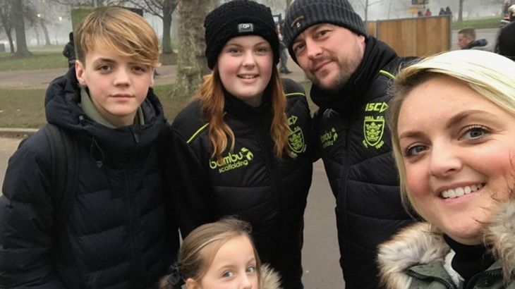 Era pe patul de moarte când și-a rugat copiii să facă un singur lucru. Au început imediat să plângă