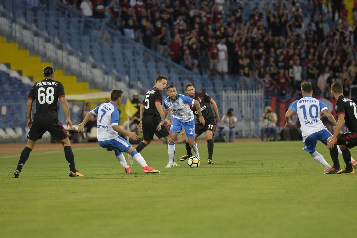 Milan - Universitatea Craiova 2-0. Rossonerii au făcut un adevărat spectacol