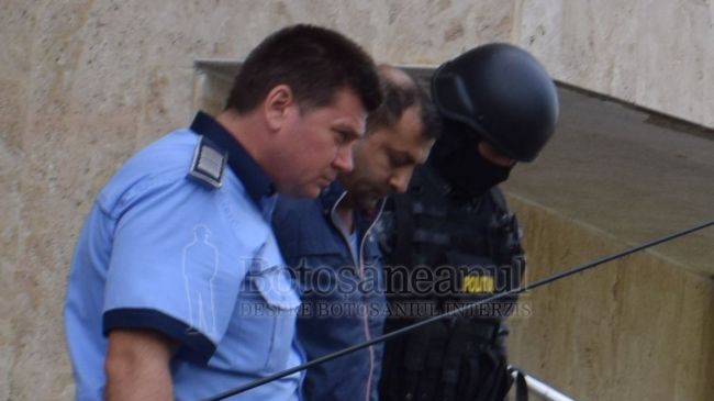 VIDEO. Crimă în Centrul Vechi. Cine este bărbatul care a şocat un oraş întreg