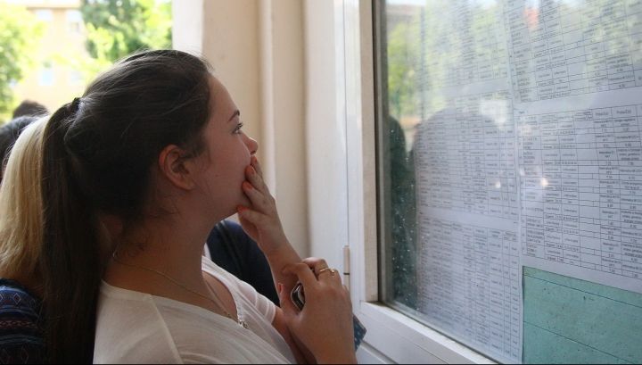 Rezultate BAC 2017, sesiunea de toamna – Judetul Dambovita – In sfarsit s-au risipit emotiile