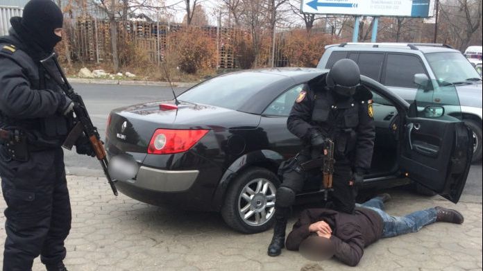Poliţiştii au BLOCAT o maşină în trafic, în Prahova. ŞOC - ce au găsit în maşină: metoda e nouă!