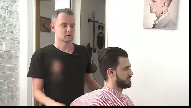 Gest emoționant făcut de trei frizeri: Iată ce cadouri vor primi sute de copii săraci