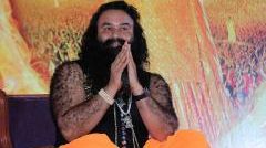 Revolte VIOLENTE în India, după ce un guru a fost condamnat la închisoare. Există SUTE de victime