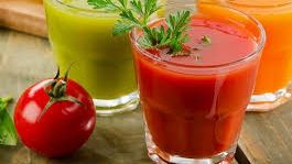 Beneficiile sucului de roşii: De ce trebuie să bem în fiecare zi un pahar