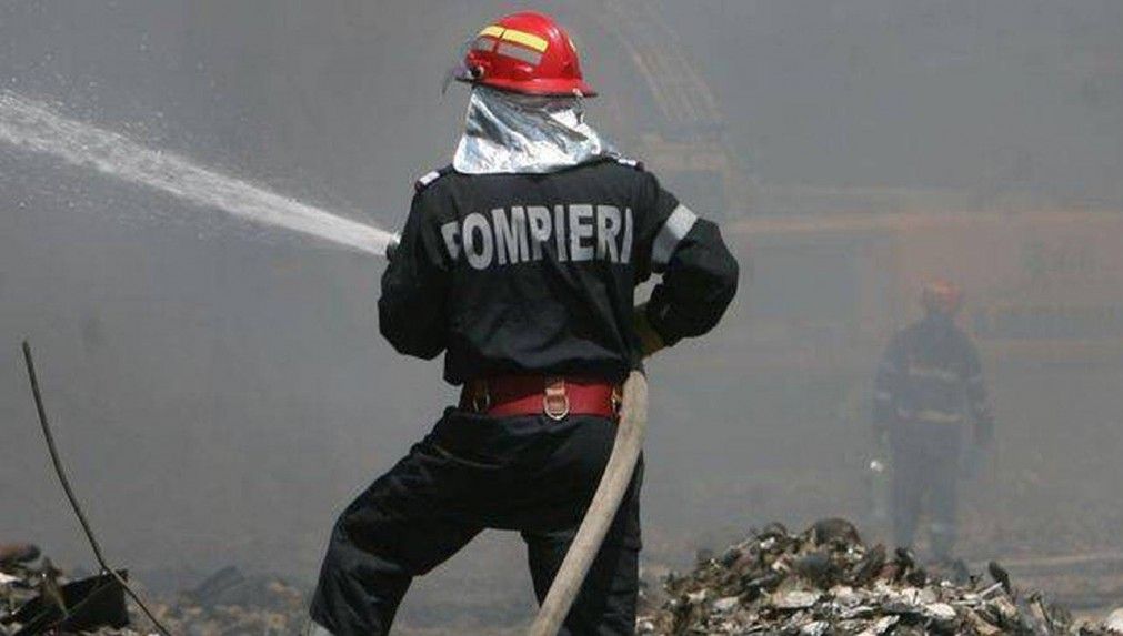 Incendiu la un centru social pentru copii din Capitală