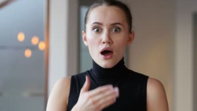 A fost respins de iubită pentru că era sărac. S-au văzut după 10 ani și femeia a leșinat