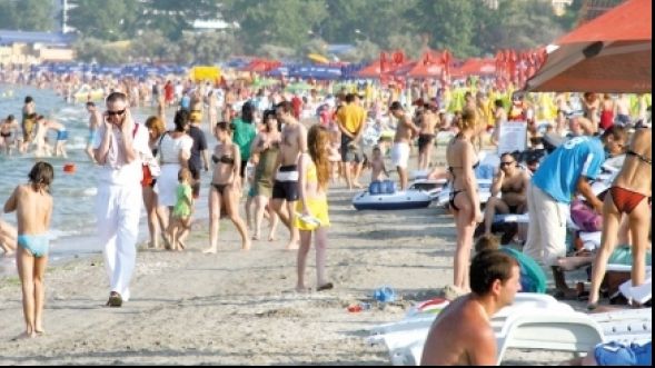 Tragedie la Marea Neagră: un turist din Bucureşti a făcut stop cardiac din pricina APEI foarte reci