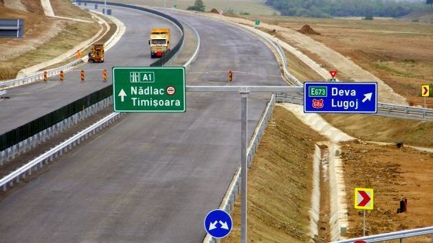 VIDEO. Lucrările de pe Autostrada Lugoj – Deva, verificate cu drona de autorităţi